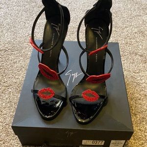 Authentic Giuseppe Zanotti Lip sandals